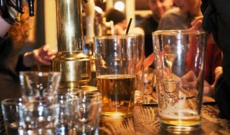 यात पहिल्या प्रमांकावर येते ते Everclear 190 हे मद्य. हे एक अमेरिकन मद्य असून त्यात एकूण 95 टक्क्यांपेक्षा जास्त अल्कोहोल असते असे बोलले जाते. हे मद्य एवढे घातक आहे की अमेरिकेतील काही राज्यांत त्यावर बंदी आहे. या मद्याला आगीपासून दूर ठेवा अशी स्पष्ट सूचना या मद्याच्या बॉटलवर दिलेली असते.