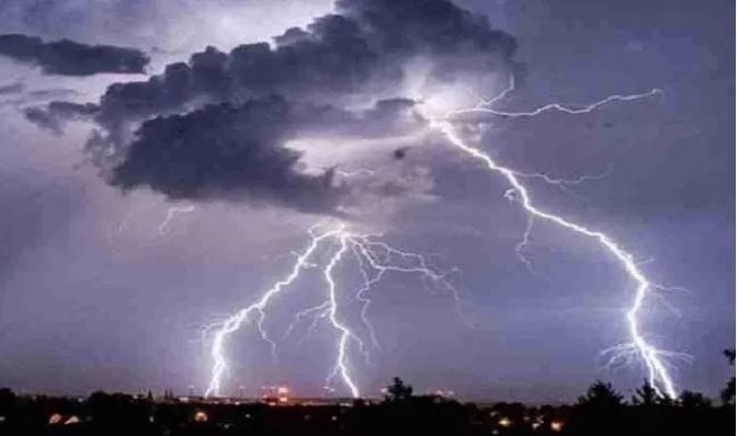 इराण आणि इस्रायलच्या युद्धात अमेरिकेनेही उडी घेतलेली आहे. आतापर्यंत अमेरिकेने इराणच्या अनेक महत्त्वाच्या स्थळांवर हल्ले केलेले आहेत. तर दुसरीकडे इराणनेही आखाती देशांत असलेल्या अमेरिकेच्या लष्करी तळांना लक्ष्य केलं आहे.