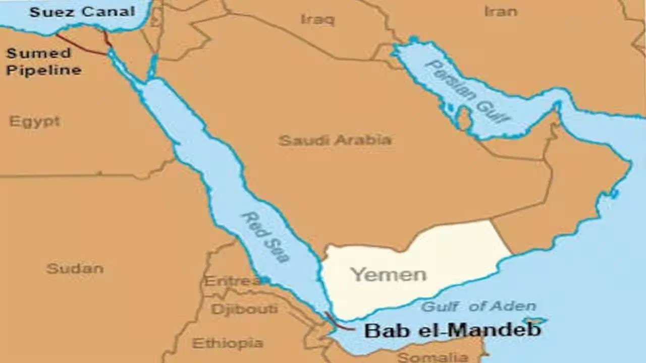 भारत सर्वात मोठ्या संकटात, होर्मुझनंतर आता हा मार्गही...पेट्रोल, डिझेलचा भाव वाढण्याची भीती! भारत सर्वात मोठ्या संकटात, होर्मुझनंतर आता हा मार्गही...पेट्रोल, डिझेलचा भाव वाढण्याची भीती!