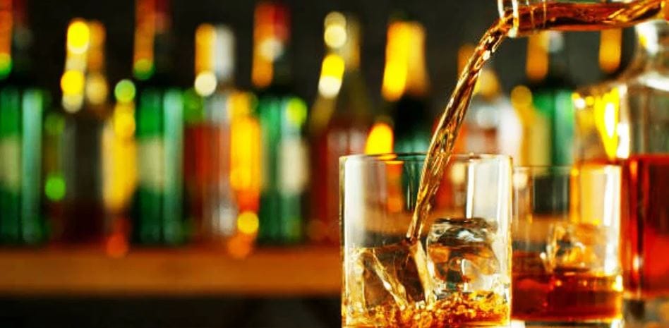  (टीप- मद्यपान आरोग्यास हानिकारक असते. मद्यप्राशनाची सवय लागल्यास यकृत निकामी होण्याची शक्यता असते. त्यामुळे वेळीच डॉक्टरांचा सल्ला घ्यावा. व्यसनमुक्ती केंद्राची मदत घ्यावी.)