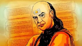 Chanakya Niti : या तीन लोकांवर कधीच विश्वास ठेवू नका, पश्चाताप कराल.