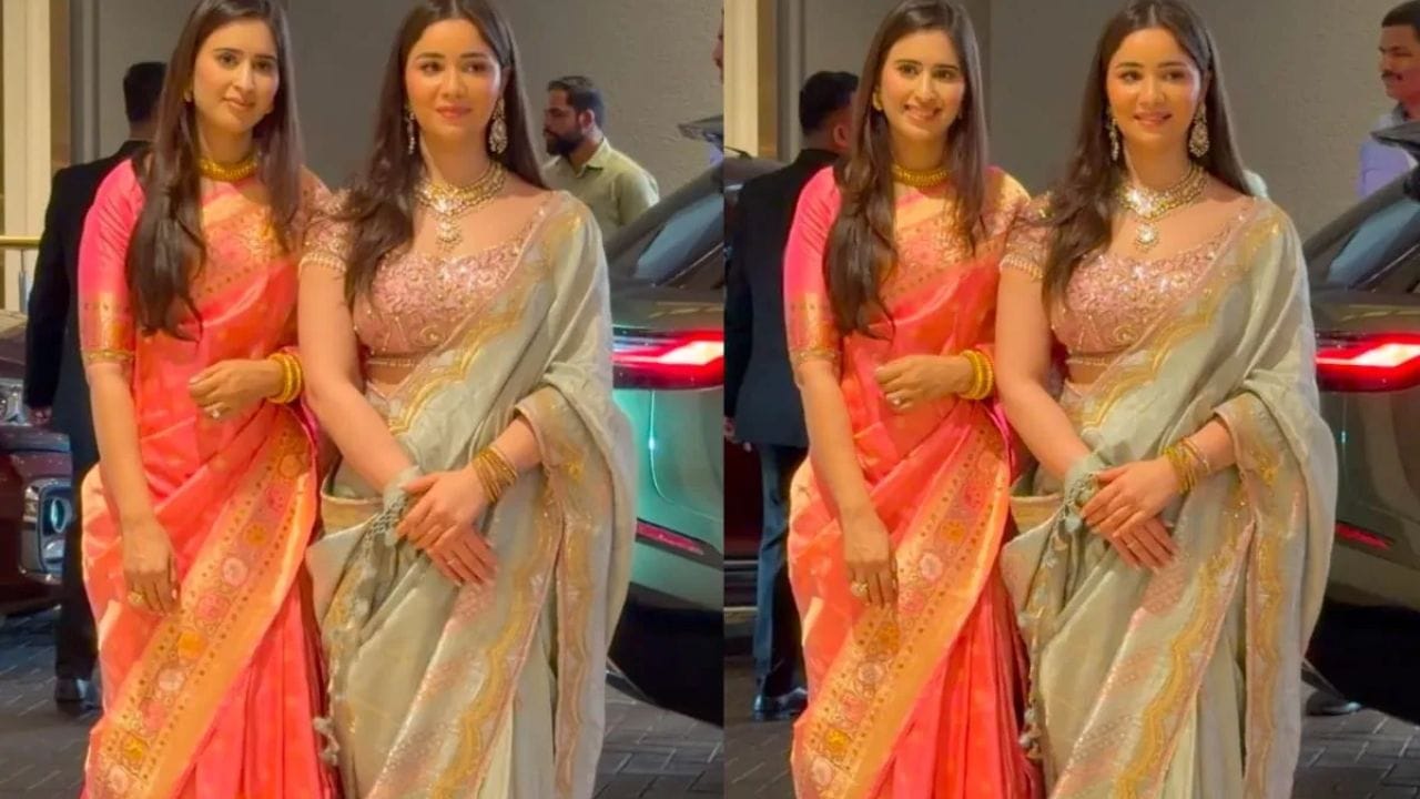 घरातील लग्नानंतर सचिन तेंडुलकर पहिल्यांदाच त्याच्या संपूर्ण कुटुंबासह एखाद्या सार्वजनिक सोहळ्यात हजर झाला असल्याने सर्वांच्या नजरा तेंडुलकर कुटुंबियाभोवती खिळल्या होत्या. 