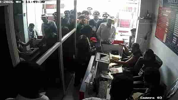 चारकोपमध्ये सिलिंडर न मिळाल्याने राडा, तर कुठे थेट पेट्रोलची चोरी, इंधन तुटवड्यामुळे नेमकं काय घडतंय?