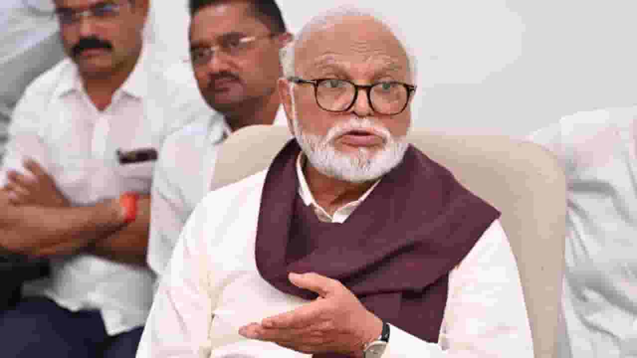 पीएनजी घ्या, कदाचित तीन महिन्यानंतर LPG बंद होईल, काय म्हणाले छगन भुजबळ ? पीएनजी घ्या, कदाचित तीन महिन्यानंतर LPG बंद होईल, काय म्हणाले छगन भुजबळ ?