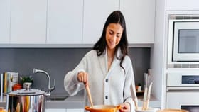 स्वयंपाक बनवताना तुम्हीही करताय ही चूक? तर मग आजच सावध व्हा