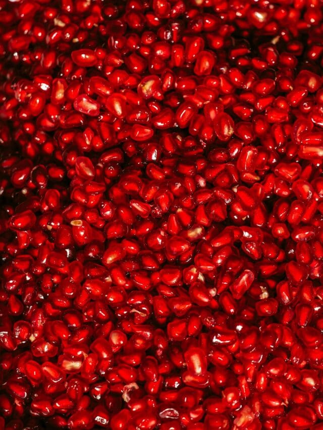 रोज एक डाळिंब खाल्ल्याने काय होते ?