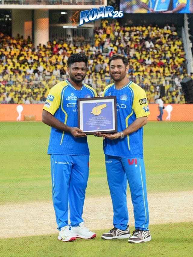 महेंद्रसिंह धोनीकडून 19 व्या मोसमाआधी तिघांचा सन्मान, पाहा फोटो