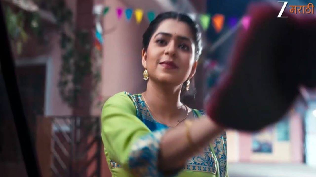 झी मराठी वाहिनीवर येत्या एप्रिल महिन्यापासून एक नवी मालिका प्रेक्षकांच्या भेटीला येत असून 'दीपज्योती' असं तिचं नाव आहे.  ही गोष्ट प्रेमाने, आपुलकीने बांधलेल्या ज्योती, तिच्या दोन बहिणी आणि भावांच्या नात्याची आहे. 
