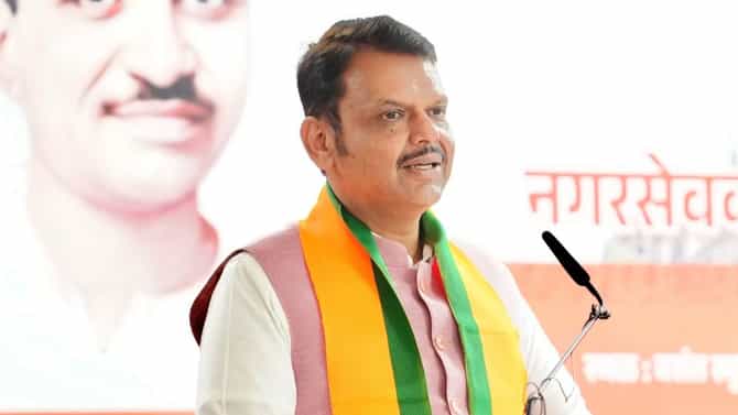 बारामती आणि राहुरी पोटनिवडणुकीबाबत मुख्यमंत्र्यांची मोठी घोषणा, म्हणाले ही निवडणूक...