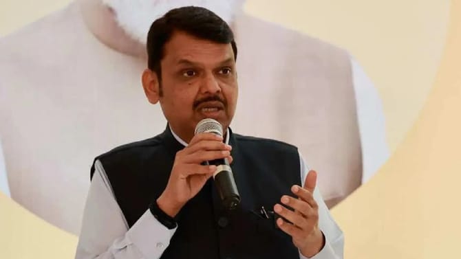 सध्या राज्यासह देशात इंधनाची स्थिती काय? फडणवीसांकडून मोठी अपडेट