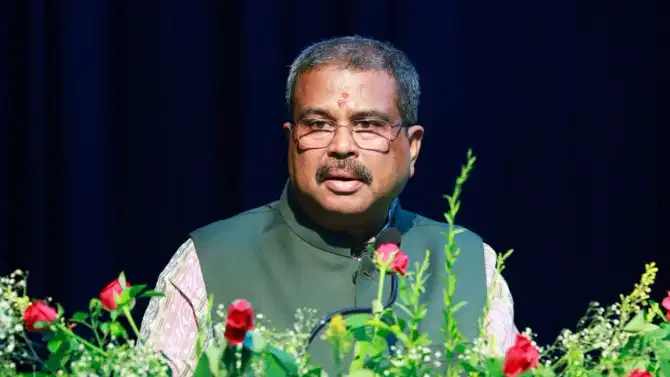 पश्चिम बंगाल सरकारने स्पष्टीकरण द्यावे, राष्ट्रपतींच्या अपमानावरून धर्मेंद्र प्रधान यांची मागणी