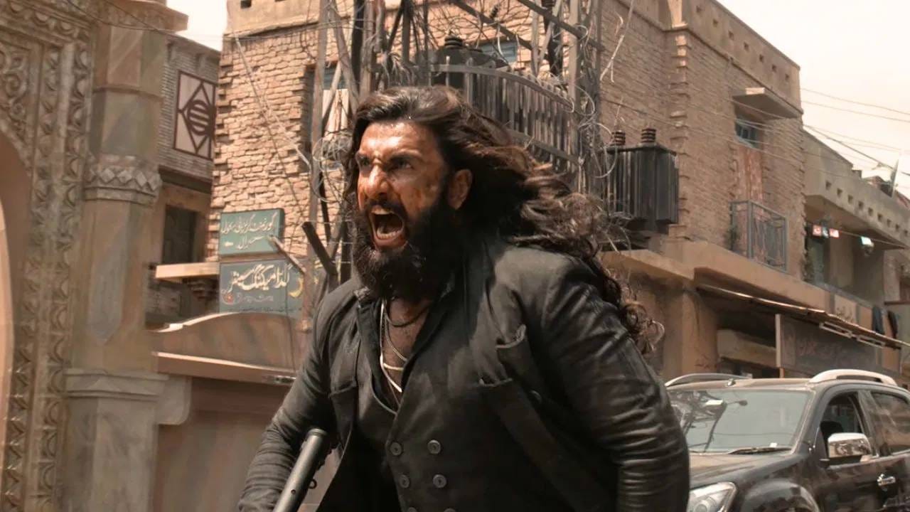 सैकनिल्कनुसार 'धुरंधर 2' पेड प्रीव्यूज शो चे आतापर्यंत 4 लाख 77 हजार 981 तिकीटांची विक्री झाली आहे. हा आकडा 13 मार्च सकाळी 9 वाजेपर्यंतचा आहे. या चित्रपटाने रिलीज आधीच 24.46 कोटी रुपयांची कमाई केली आहे. 