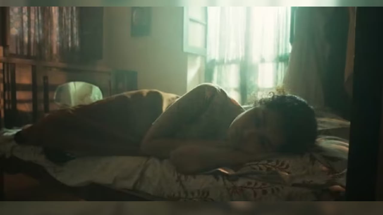 कोरोना महामारीदरम्यान 2020 मध्ये लागलेल्या लॉकडाउनने जगभरातील लोकांचे जीवन पूर्णपणे बदलून टाकले होते. घरातच बंद राहणे, बाहेर जाण्याची मुभा नसणे आणि सामाजिक आयुष्य अचानक थांबणे हा अनुभव अनेकांसाठी कठीण ठरला. 