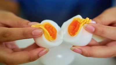 फक्त 14 दिवस अंडी खा आणि शरीरात काय होतात ते पाहा! आश्चर्यचकित करतील होणारे बदल