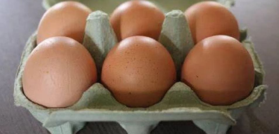 एखादे अंडे खाण्यासाठी योग्य कधी समजावे? या प्रश्नाचे उत्तर शोधूनही सापडत नाही. परंतु सामान्य तपामानात (30 अंश सेल्सिअसपर्यंत) एखादे अंडे ठेवलेले असेल तर त्याला दोन आठवड्यांच्या आत तुम्ही खाण्यासाठी वापरू शकता.