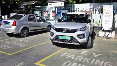 Electric Car ने दिल्ली ते मुंबई प्रवास करताय, आधी ‘या’ गोष्टी जाणून घ्या