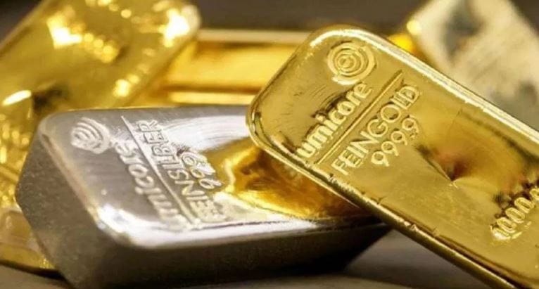 अमेरिका-इस्त्रायल आणि इराण यांच्यातील युद्धामुळे जागतिक पातळीवर अस्थिरतेचे वातावरण आहे. याच युद्धाचा परिणाम आता सोने-चांदीच्या भावावारही पडत आहे. युद्धानंतर सोन्याचा भाव वाढण्याऐवजी कमी होताना दिसत आहे. 