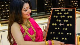 सोन्याचा भाव प्रचंड घसरला, एकाच दिवसात तब्बल...10 ग्रॅमचा भाव किती?