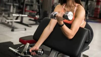 Wednesday mid-week Workout: बुधवारी करा हे व्यायाम आणि आठवडाभर राहा एनर्जेटिक!