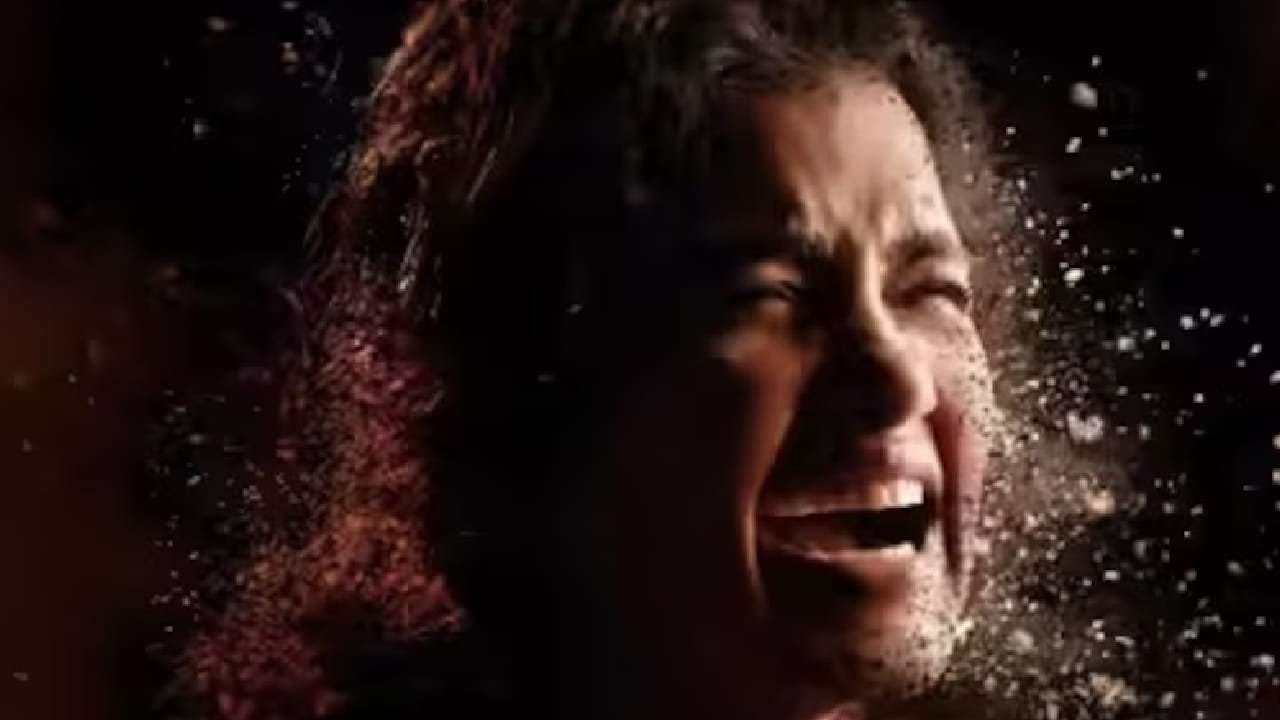 सुमारे 10 कोटी रुपयांच्या बजेटमध्ये तयार झालेल्या या चित्रपटाने भारतात सुमारे 2.12 कोटी रुपयांची कमाई केली आणि तो फ्लॉप ठरला. मात्र ओटीटीवर प्रदर्शित झाल्यानंतर या चित्रपटाला पुन्हा लोकप्रियता मिळू लागली आहे. सध्या हा चित्रपट Amazon Prime Video या ओटीटी प्लॅटफॉर्मवर उपलब्ध असून तो ट्रेंड करत आहे. 