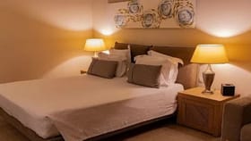 हॉटेलमध्ये कपल म्हणून जाणार आहात? मग ही गोष्ट चेक कराच.