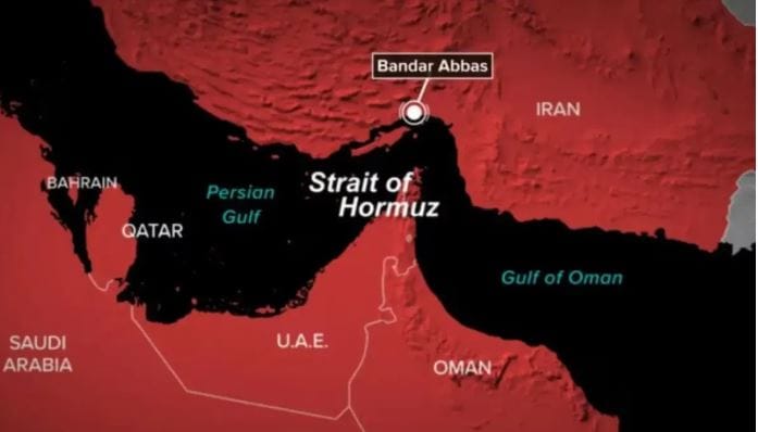 इराण काही देशांच्या जहाजांना या सामुद्रधुनीतून जाण्यास परवानगी देत आहे. परंतु जहाजाला वाट सोडण्याच्या बदल्यात इराण मोठी फी घेत असल्याचे बोलले जात आहे. गल्फ कोऑपरेशन काऊन्सीलचे सेक्रेटरी जनरल यांच्या दाव्यानुसार होर्मुझमधून जहाज सुरक्षित जाऊ देण्यासाठी इराण पैसे घेत आहे. 