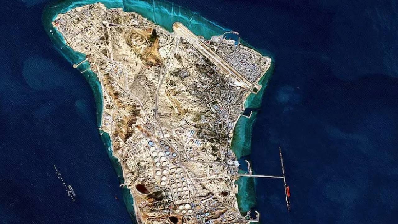 US Attack On Kharg Island : युद्धातला टर्निंग पॉइंट, भारतासाठी अत्यंत वाईट बातमी, खार्ग आयलँडवरील हल्ल्याचे काय परिणाम होणार? US Attack On Kharg Island : युद्धातला टर्निंग पॉइंट, भारतासाठी अत्यंत वाईट बातमी, खार्ग आयलँडवरील हल्ल्याचे काय परिणाम होणार?