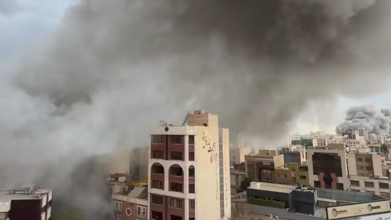 अशा गंभीर परिस्थितीत मोठे युद्ध झाले तर जगात कोणते देश तुलनेने सुरक्षित ठरू शकतात, याबाबत अनेकदा चर्चा केली जाते. भौगोलिक स्थान, राजकीय तटस्थता आणि युद्धापासूनचे अंतर या निकषांवर काही देश तुलनेने सुरक्षित मानले जातात. 