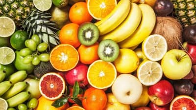 रस नाही तर फळ खाण्याचा डॉक्टर का देतात सल्ला? जाणून घ्या काय आहे कारण...