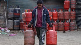 इराण-इस्रायल युद्धाचा पहिला मोठा झटका मुंबईला, मुंबईकरांचे खायचे वांदे.