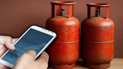 LPG Helpline Number : गॅस मिळत नसल्यास फक्त हे काम करा, झटक्यात मिटेल टेन्शन; हा एक नंबर तर खूप कामाचा!