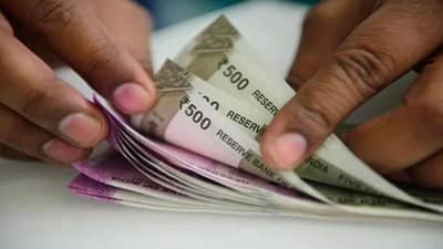 Vastu Shastra : बँकेत पैसा टिकत नाही? मग करा वास्तुशास्त्रात सांगितलेला हा सोपा उपाय, अन् पहा चमत्कार...