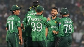 अरे यांना हाकलून लावा, पाकिस्तानी खेळाडूंवर आफ्रिदी भयंकर खवळला!.