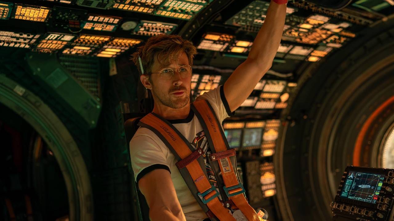 हा चित्रपट पाहण्यासाठी भारतीय प्रेक्षक पहाटे 3 वाजता आणि 6 वाजताच्या शोसाठी थिएटरमध्ये गर्दी करत आहेत. विशेष म्हणजे 'धुरंधर 2'मुळे या चित्रपटाचं भारतातील प्रदर्शन पुढे ढकलण्यात आलं होतं. 26 मार्च रोजी भारतातील फक्त 5 आयमॅक्स थिएटरमध्ये या चित्रपटाचे शोज होते.