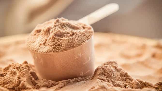 जास्त प्रमाणात प्रोटीन खाल्ल्याने शरीरावर काय परिणाम होतात?
