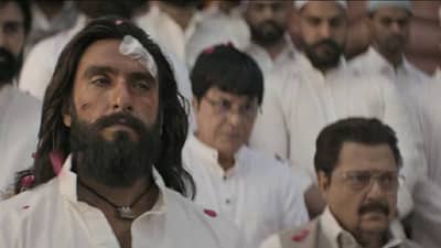 कोणी इतका मूर्ख कसा अशू शकतो? धुरंधर 2बद्दल मौन बाळगणाऱ्यांना प्रसिद्ध दिग्दर्शकाने फटकारलं