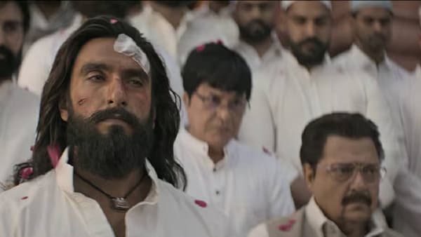 कोणी इतका मूर्ख कसा अशू शकतो? धुरंधर 2बद्दल मौन बाळगणाऱ्यांना प्रसिद्ध दिग्दर्शकाने फटकारलं