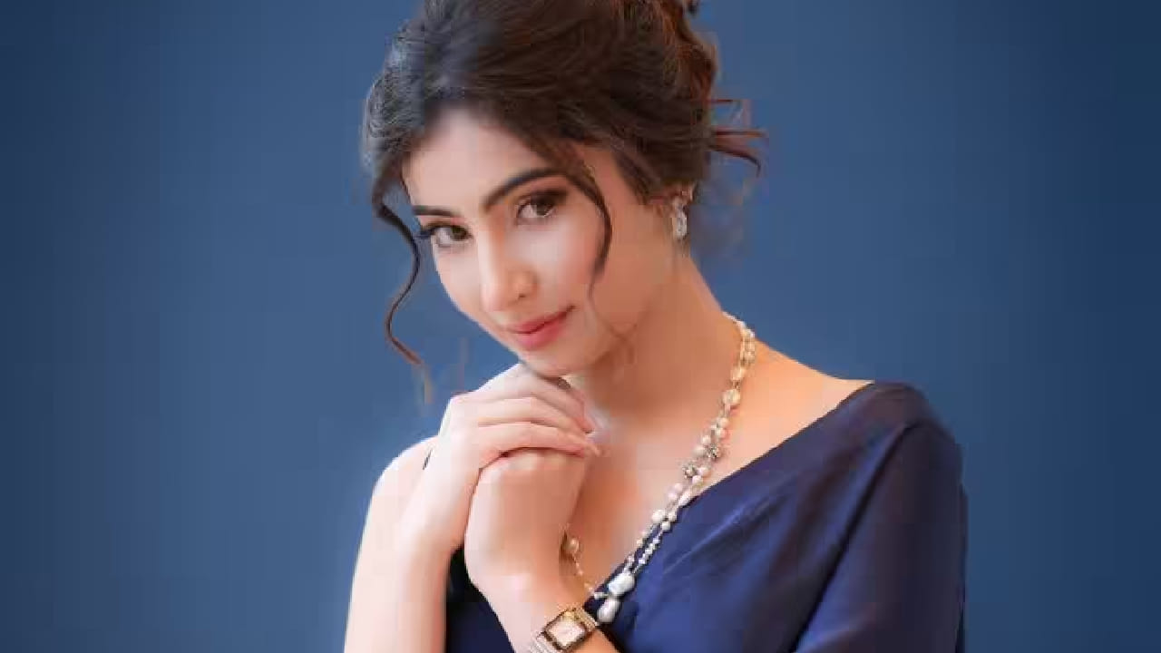 सारा अर्जुन ही केवळ अभिनयासाठीच नाही तर तिच्या सौंदर्यासाठीही चर्चेत आहे. अनेक चाहत्यांच्या मते तिचे सौंदर्य हे बॉलिवूडमधील प्रसिद्ध अभिनेत्री ऐश्वर्या राय आणि करिना कपूर यांनाही टक्कर देणारे आहे. तिच्या अभिनयासोबतच तिच्या स्क्रीन प्रेझेन्सचेही खूप कौतुक झाले.