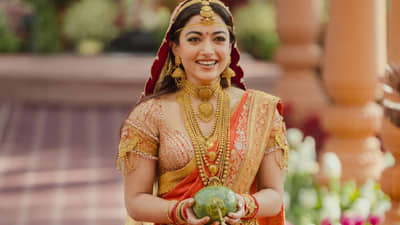 मंडपाकडे जाताना रश्मिका मंदानाच्या हातातील हिरव्या वस्तूचा अर्थ काय? का घेऊन चालत जातात? कारण ऐकून...