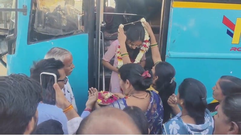  ग्रामीण भागातील विद्यार्थ्यांसाठी रेणूकाचे  हे यश प्रेरणादायी ठरत असून पातूर तालुक्यात तिच्या यशाबद्दल आनंदाचे वातावरण आहे. विविध स्तरातून तिच्यावर अभिनंदनाचा वर्षाव होत आहे. आपल्या यशाचे श्रेय तिने आई-वडील, शिक्षक आणि मित्रपरिवाराला दिले आहे.  सातत्याने मेहनत केल्यास कोणतेही स्वप्न पूर्ण होऊ शकते, असा संदेशही तिने दिला आहे.