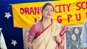 रुपाली चाकणकरांना डच्चू, महिला आयोगाच्या अध्यक्ष पदावर कुणाची वर्णी?.