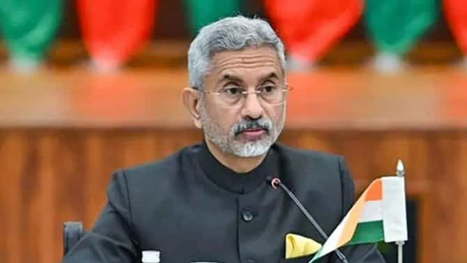 मोठी बातमी! अखेर भारत अॅक्शन मोडमध्ये, जगाला स्पष्ट संदेश, इराणच्या बुडालेल्या युद्धनौकेवर पहिली प्रतिक्रिया