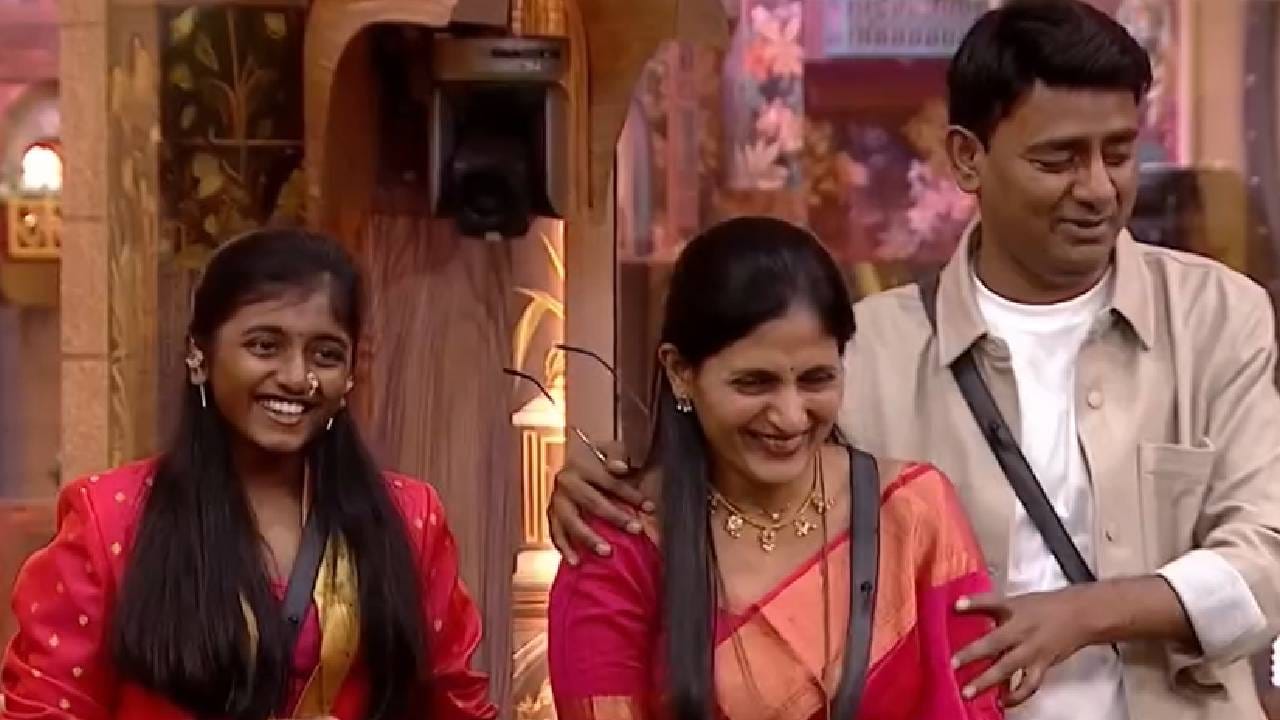 रडला ते एक वेळ ठीक आहे पण ज्या पद्धतीने ओरडला मी पण एकदम दचकले, काय झालं म्हणून 🥺😑 राकेश बापट, प्रभू किती शांतपणे, हसत sweet gesture मधे भेटले घरच्यांना... पण संकेत आणि सागर चे जरा ओव्हर वाटलं... नॉर्मल घरातली माणसे अशीच प्रभू सारखी साधी असतात राकेश च्या घरच्यांसारखी mature असतात, अशीही कमेंट एकाने लिहीली आहे. एकंदर नेटकऱ्यांन सागरचं हे वागणं खटकलं असून अनेकांनी त्याला डायरेक्ट सुनावलं आहे. 