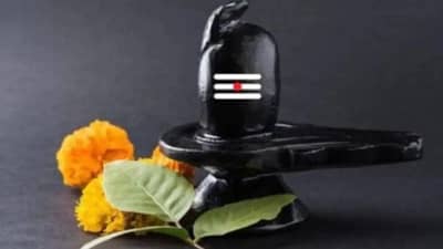 Vastu Shastra : सोमवारच्या दिवशी चुकूनही करू नका या चूका, घरात येईल गरिबी