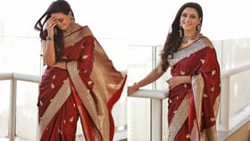 काठपदराच्या साडीत फुलून दिसतंय श्वेता तिवारीचं सौंदर्य.