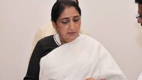 सुनेत्रा पवार यांचा लेटरबॉम्ब, निवडणूक आयोगाकडे मोठी मागणी; पक्षाचा....