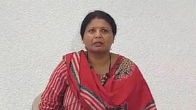 रुपाली चाकणकर यांच्यावर अटकेची टांगती तलवार ? काय म्हणाल्या अंधारे?