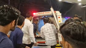 तारकेश्वर गडाच्या महंतांनी स्वत:वरच केले वार, महाराज गंभीर जखमी.