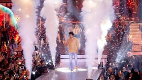 सुपरस्टारला मुलाने केलं अनफॉलो, पत्नीचा एक्स्ट्रा मॅरिटल अफेअरचा आरोप.