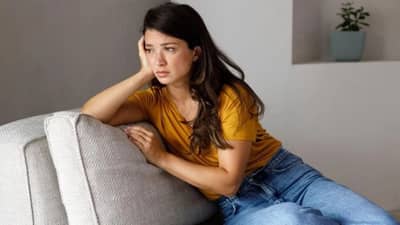 सतत विचार करुन देताय आजरपणाला आमंत्रण..., मानसिक ताण आणि आरोग्य यांमधील संबंध